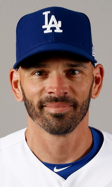 Woodward hired as Rangers manager after 3 years with Dodgers